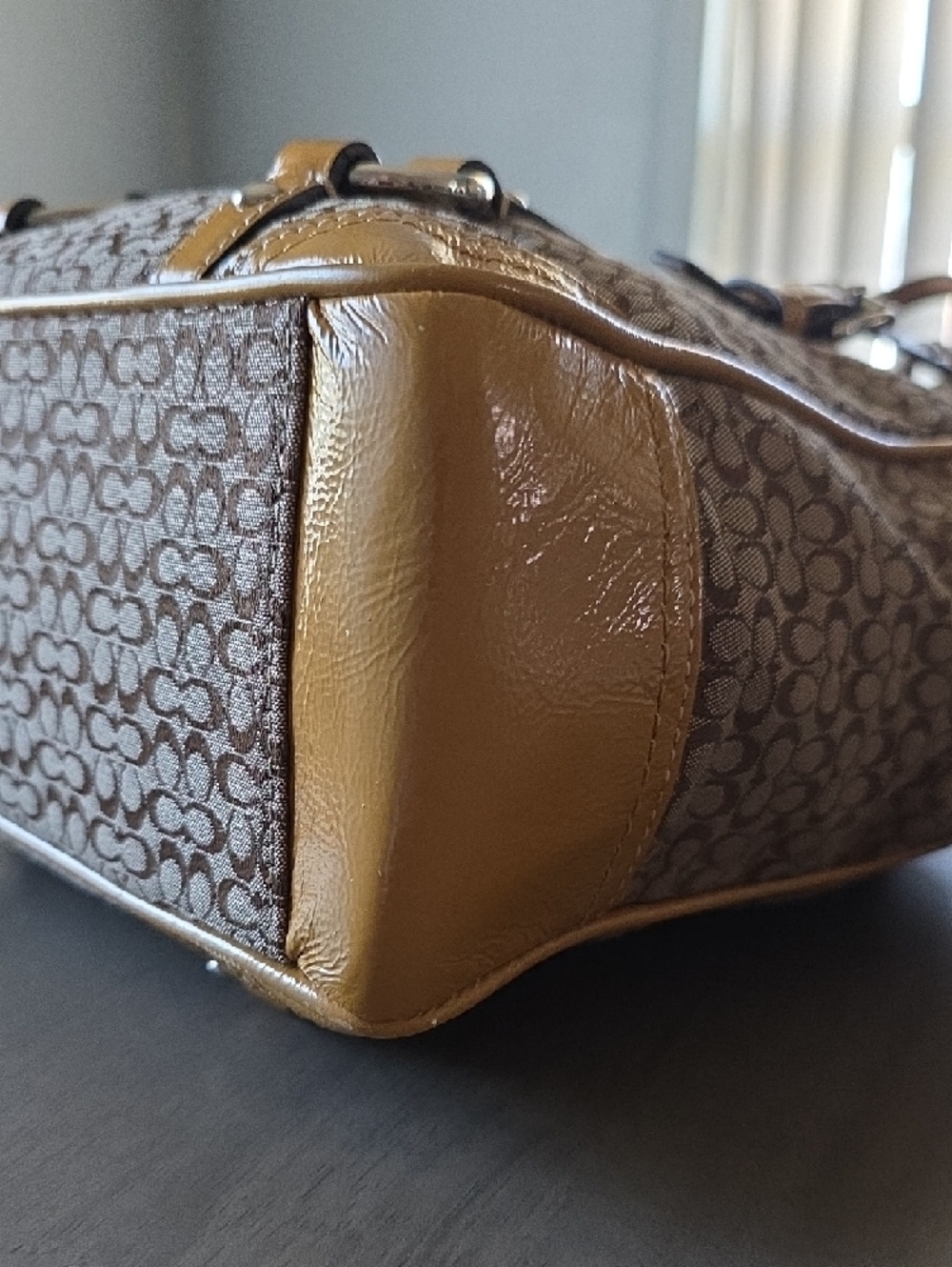EUC Coach Brown Signature Small C Small Tote - Picture 6 of 12